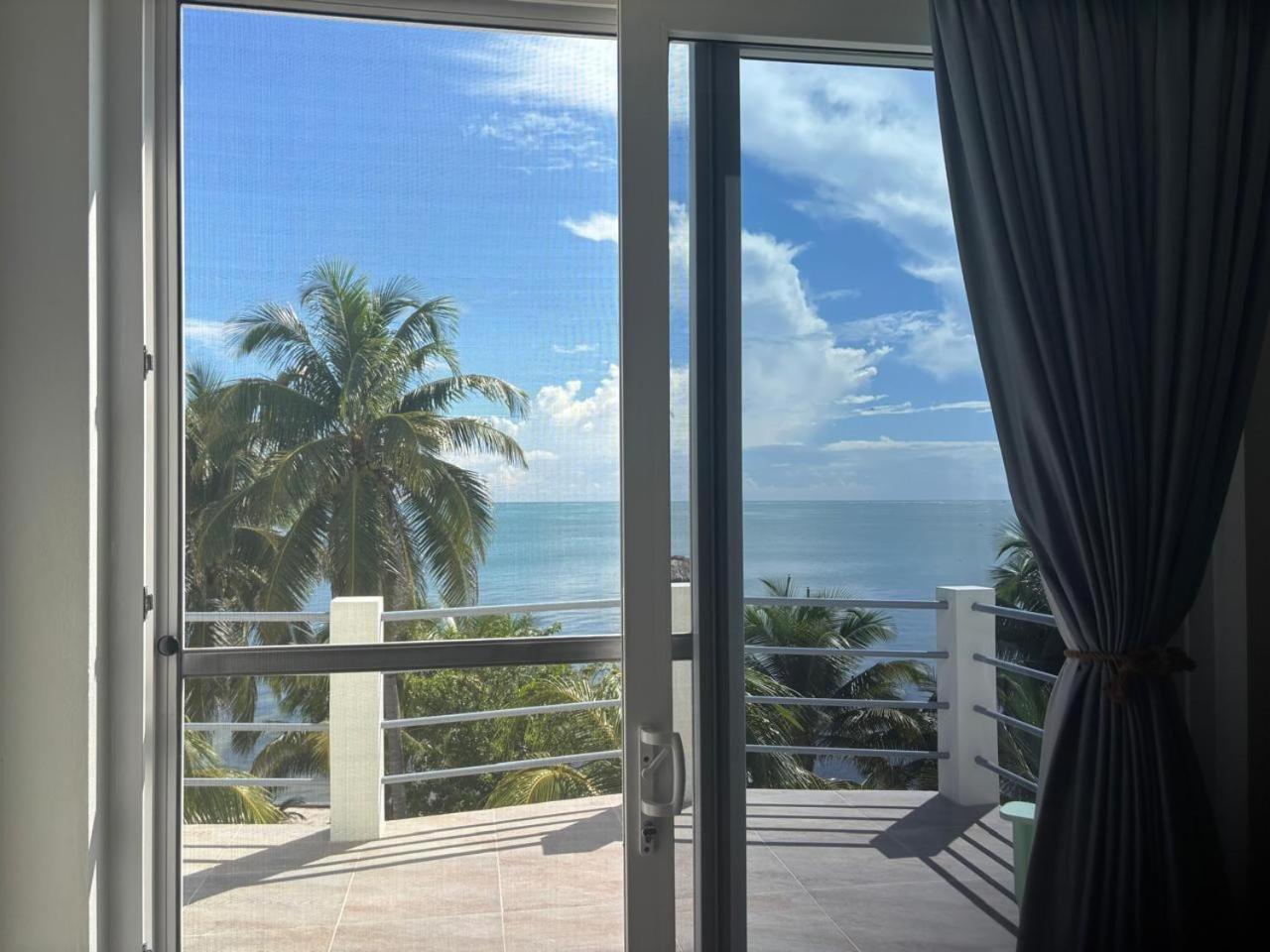 Ashton Court Belize Hotel Белиз Сити Екстериор снимка