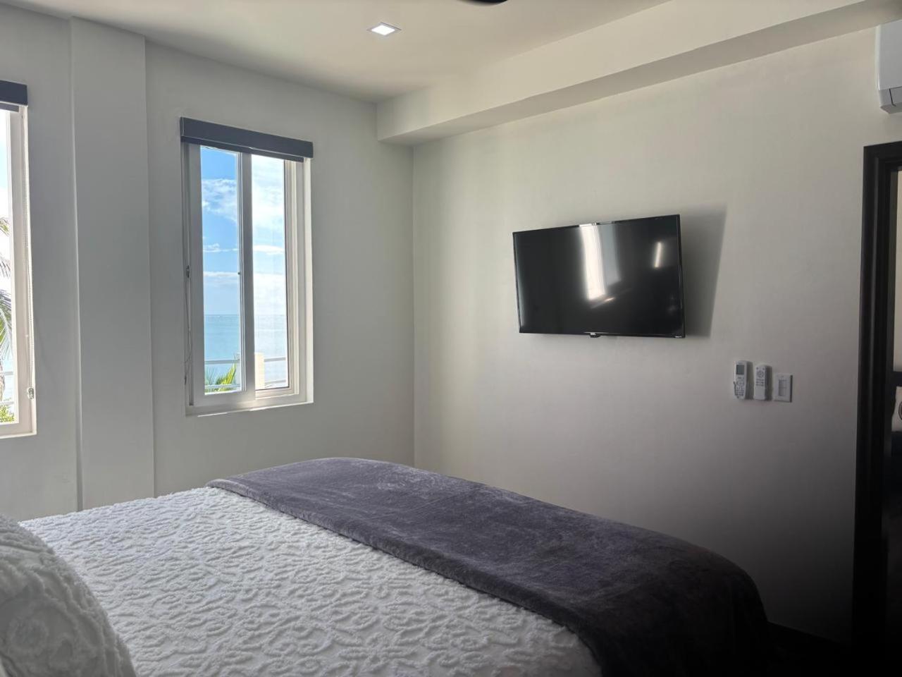 Ashton Court Belize Hotel Белиз Сити Екстериор снимка