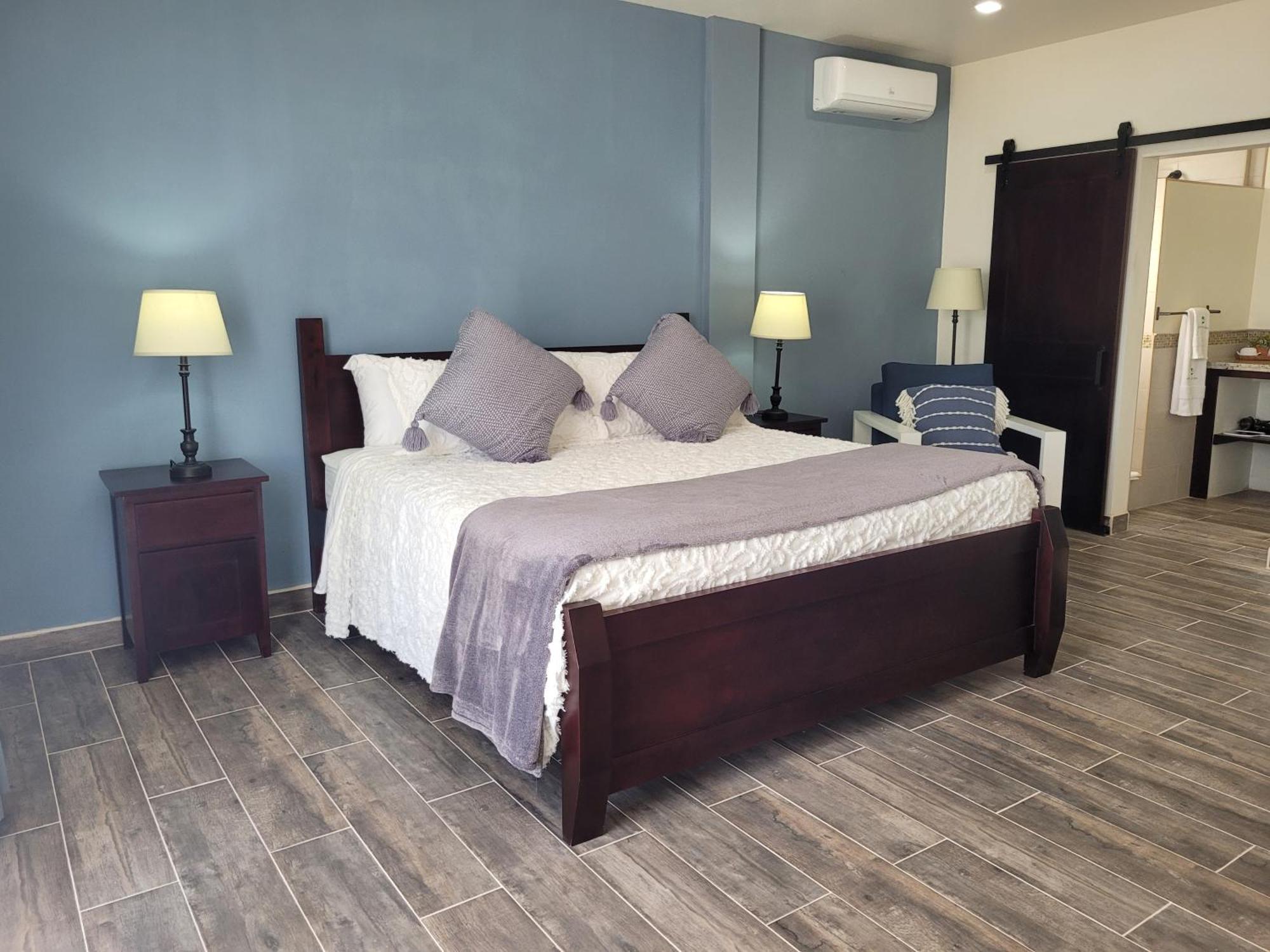 Ashton Court Belize Hotel Белиз Сити Екстериор снимка