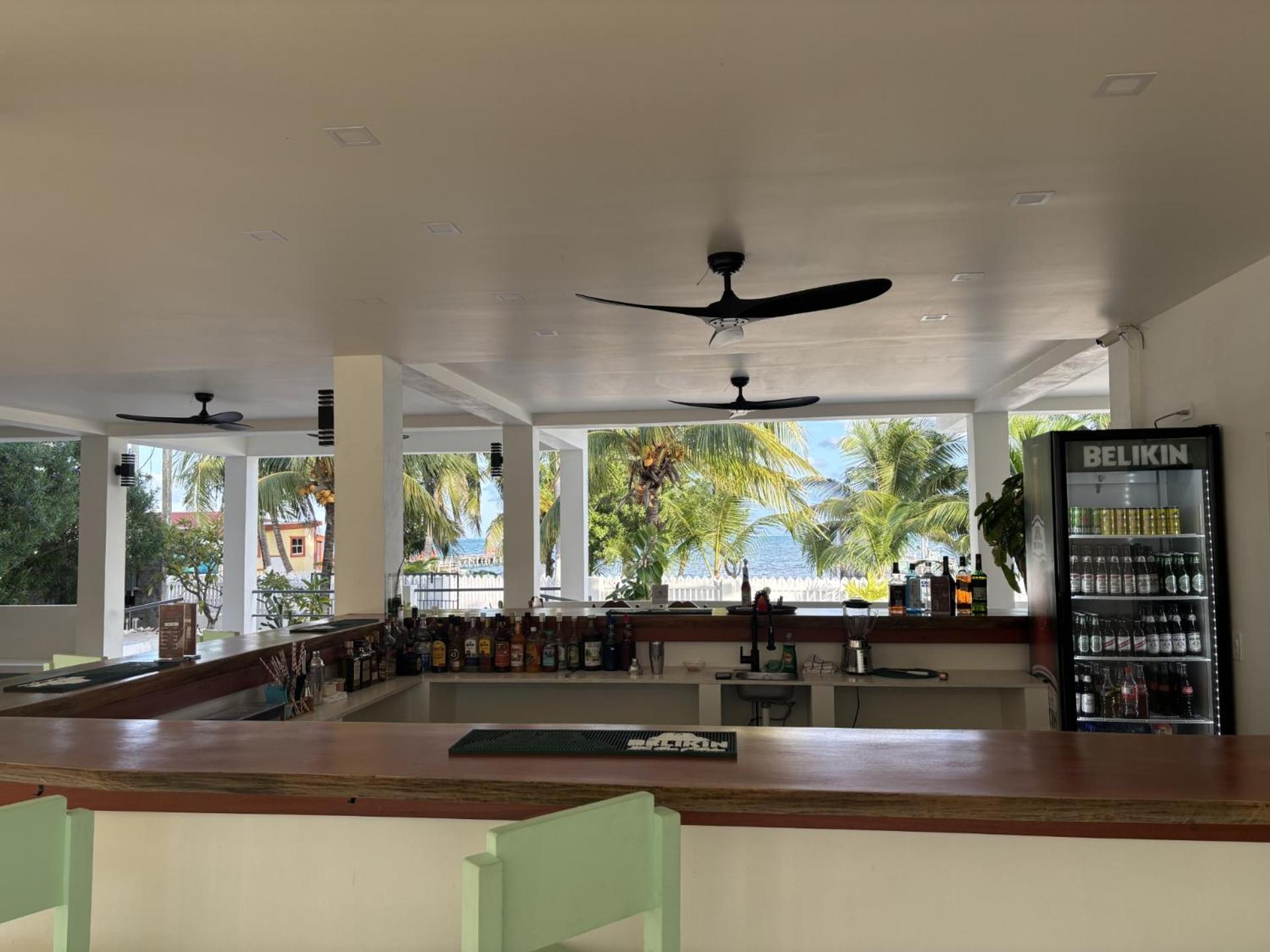 Ashton Court Belize Hotel Белиз Сити Екстериор снимка