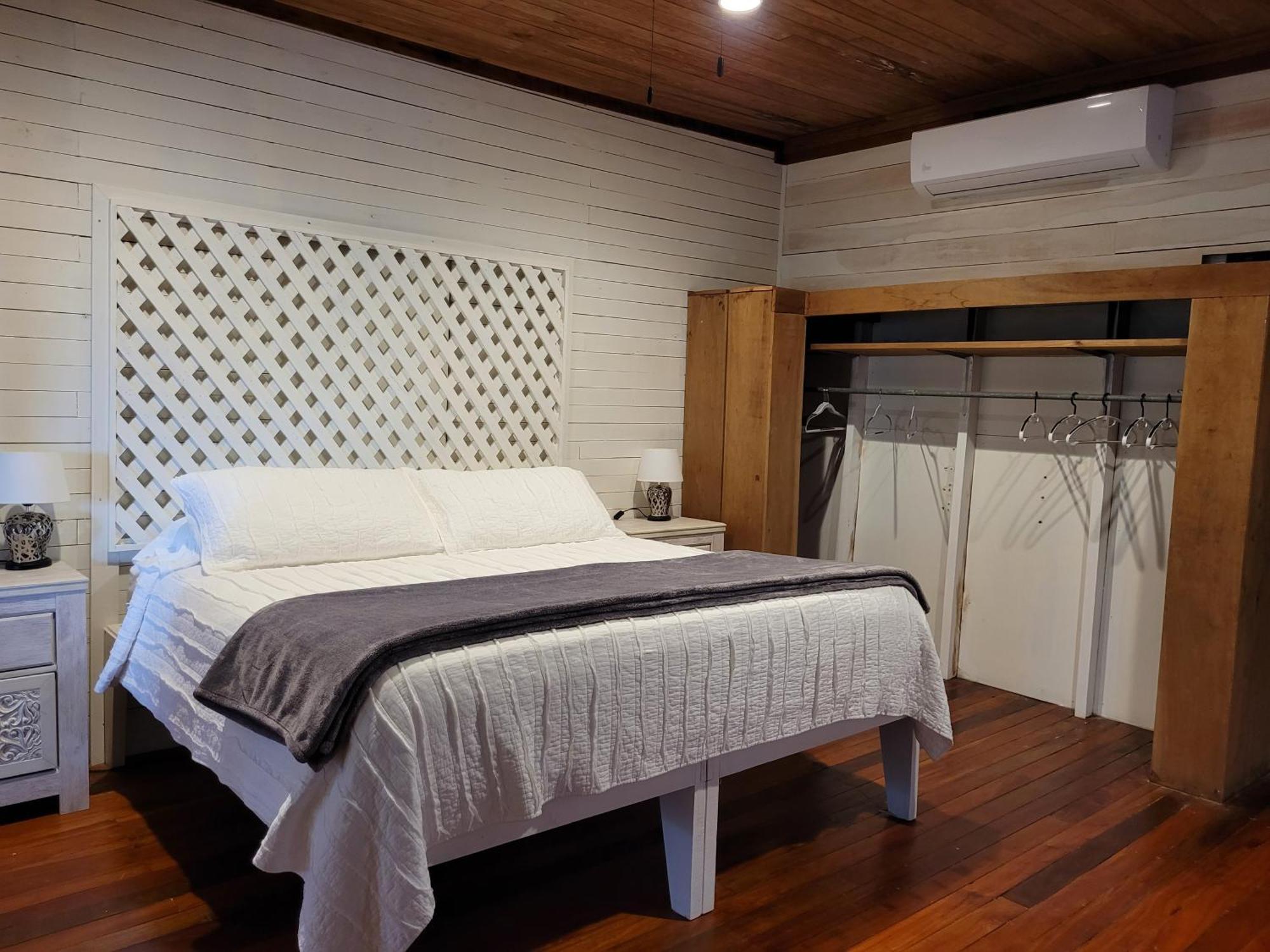 Ashton Court Belize Hotel Белиз Сити Екстериор снимка